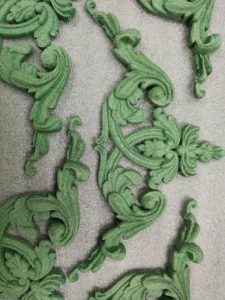 ลายฉลุ CNC ลายไทยจากพลาสวูด พ่นรองพื้นสีเขียว